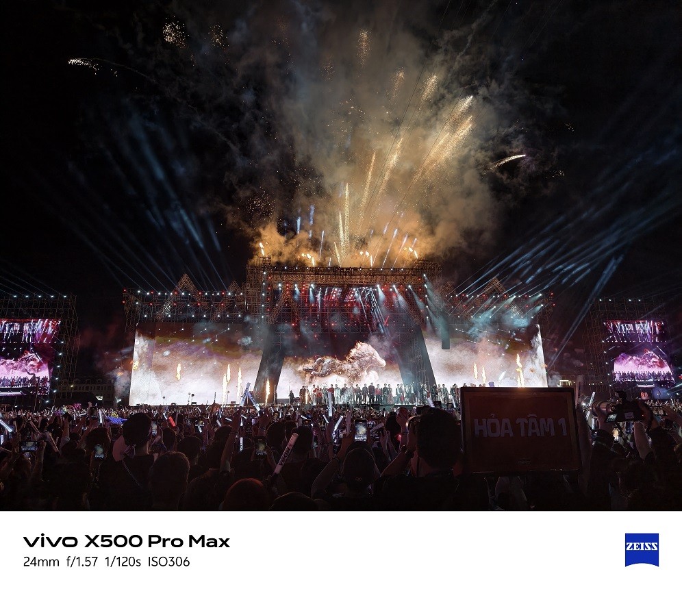 Trải nghiệm 'The Concert Fancam Phone' vivo X50...