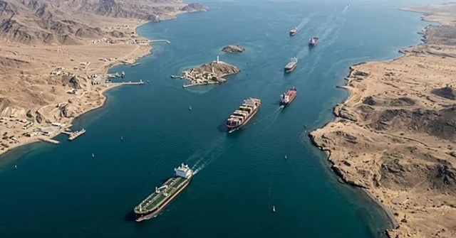 Eo biển Hormuz tiếp tục là tâm điểm lo ngại