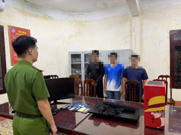 Triệt phá ổ nhóm lợi dụng trò chơi Liên Minh Huyền Thoại để lừa đảo chiếm đoạt tài sản