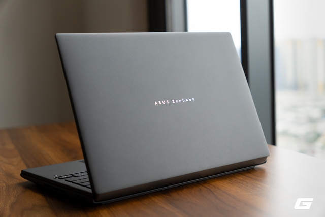 Đánh giá Zenbook DUO 2026: Laptop hai màn hình để làm gì? ASUS đã tìm ra lời giải